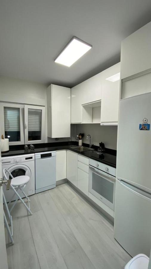 Piso Nuevo Bien Situado En Santander Apartment Exterior photo